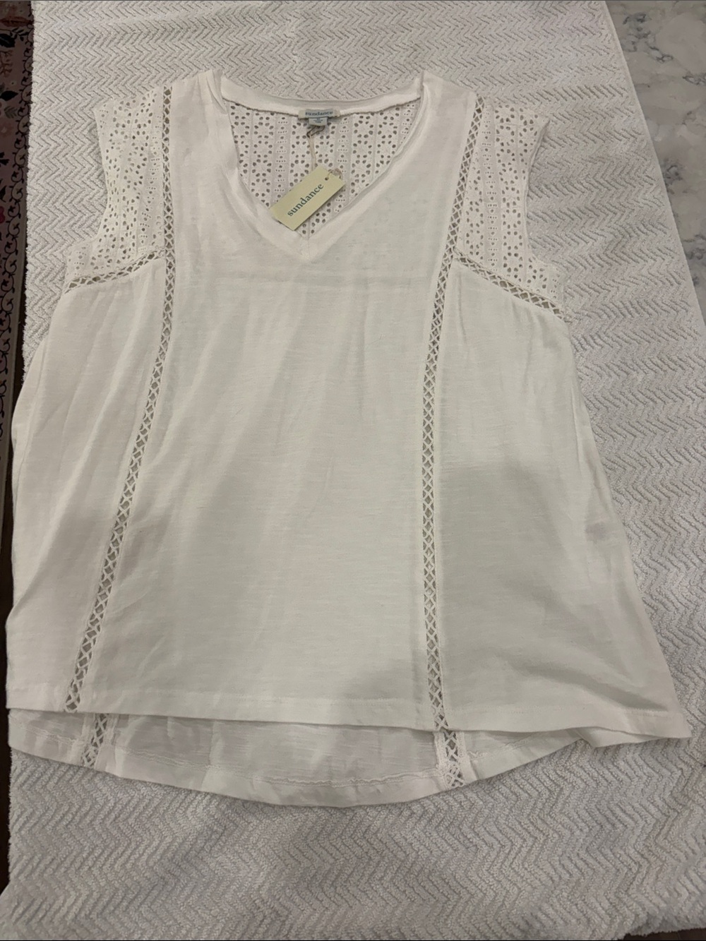 Sundance White V-Neck Lace-Panel Sleeveless Tank